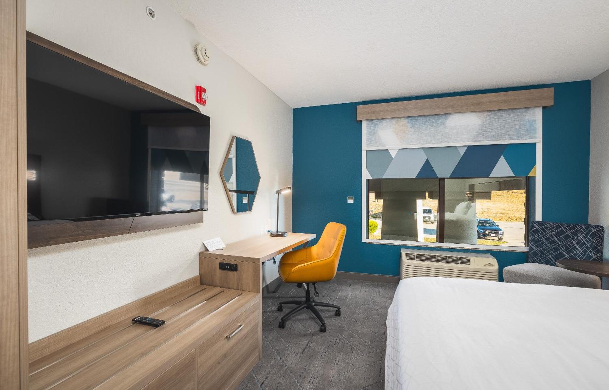 Holiday Inn Express Hotel And Suites Saint Robert By Ihg Εξωτερικό φωτογραφία