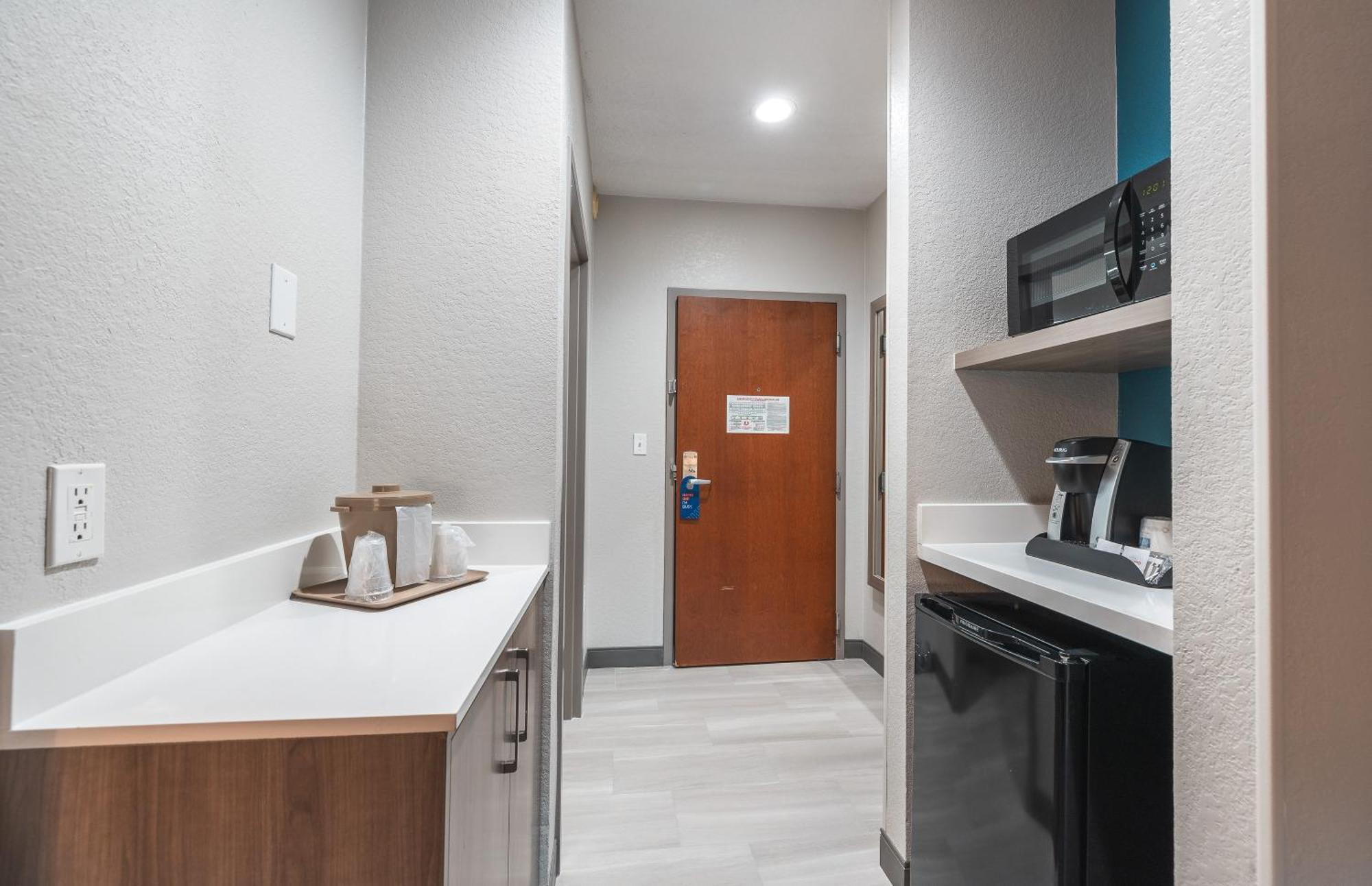 Holiday Inn Express Hotel And Suites Saint Robert By Ihg Εξωτερικό φωτογραφία