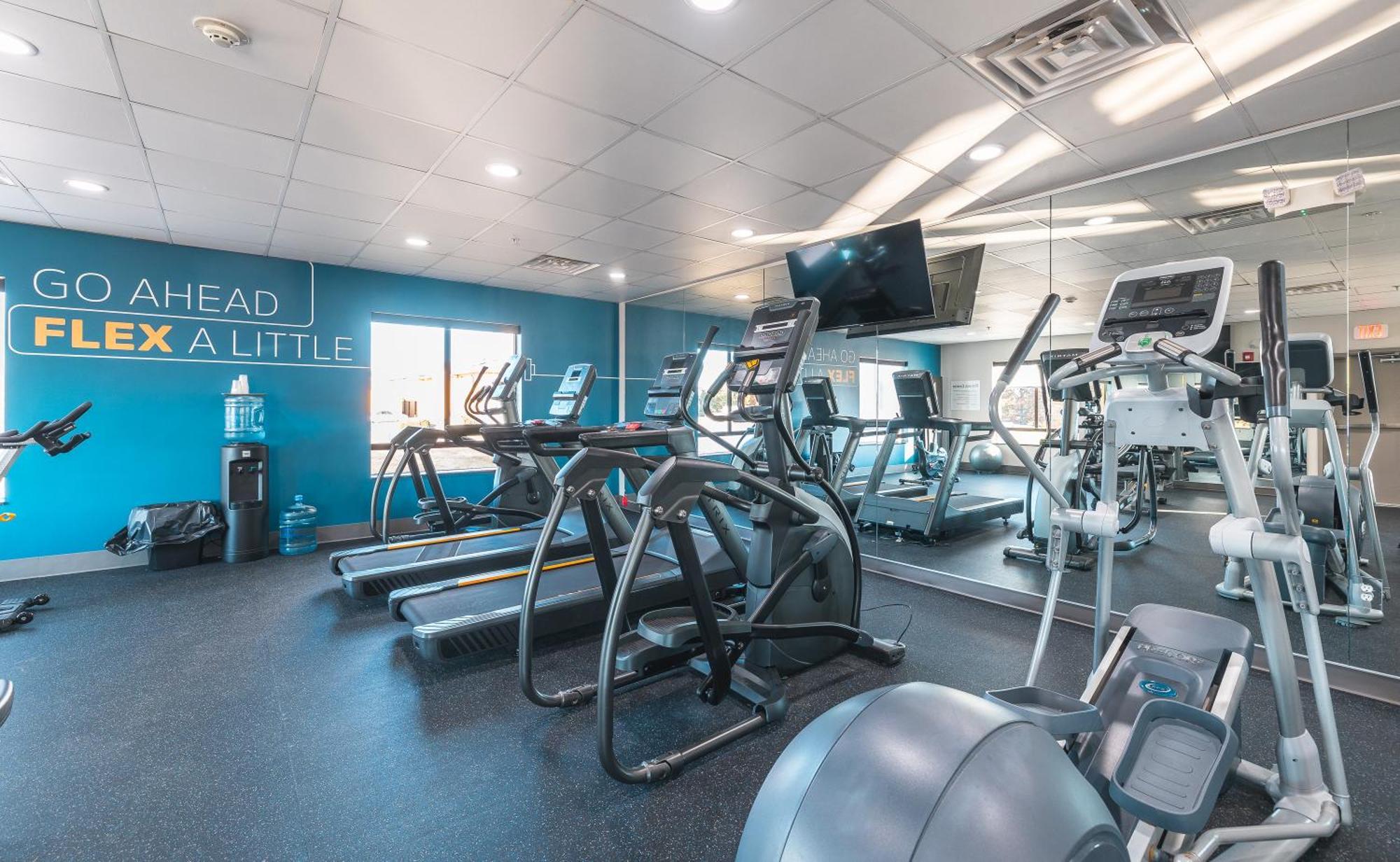 Holiday Inn Express Hotel And Suites Saint Robert By Ihg Εξωτερικό φωτογραφία