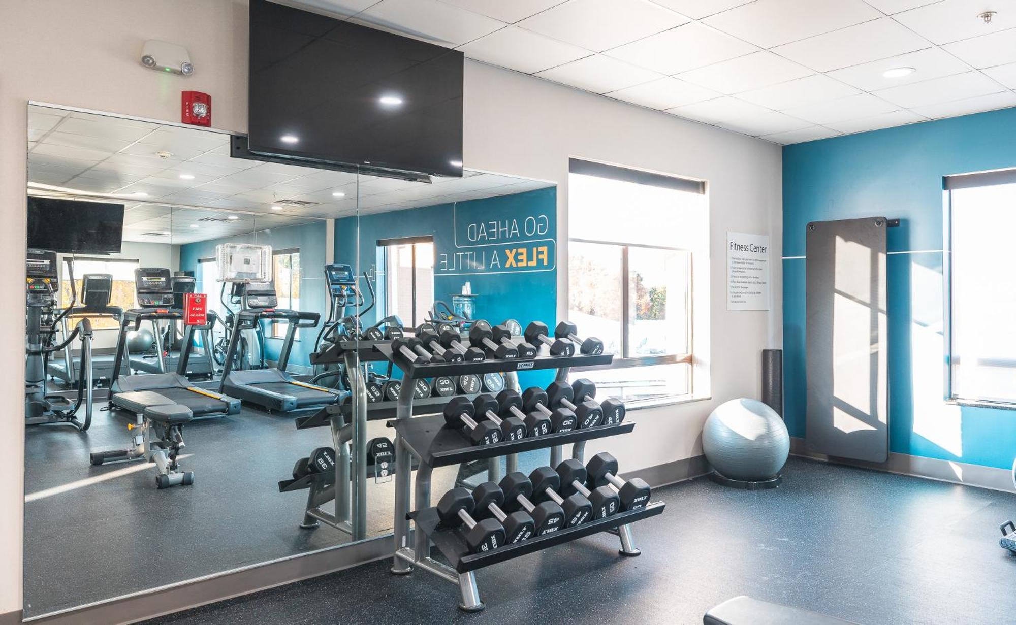Holiday Inn Express Hotel And Suites Saint Robert By Ihg Εξωτερικό φωτογραφία
