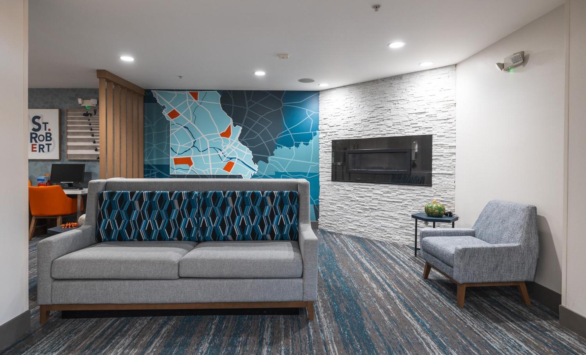 Holiday Inn Express Hotel And Suites Saint Robert By Ihg Εξωτερικό φωτογραφία