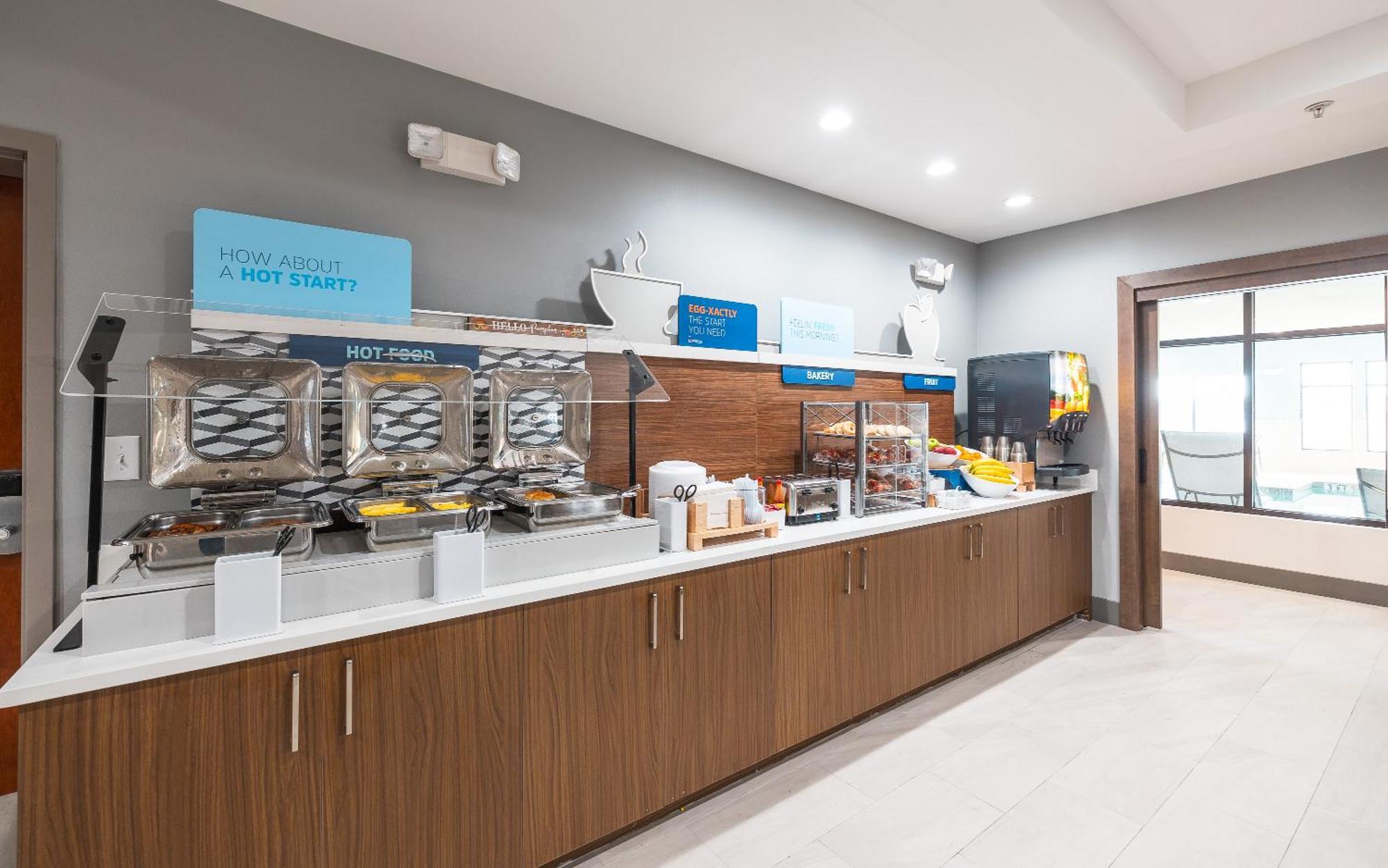 Holiday Inn Express Hotel And Suites Saint Robert By Ihg Εξωτερικό φωτογραφία